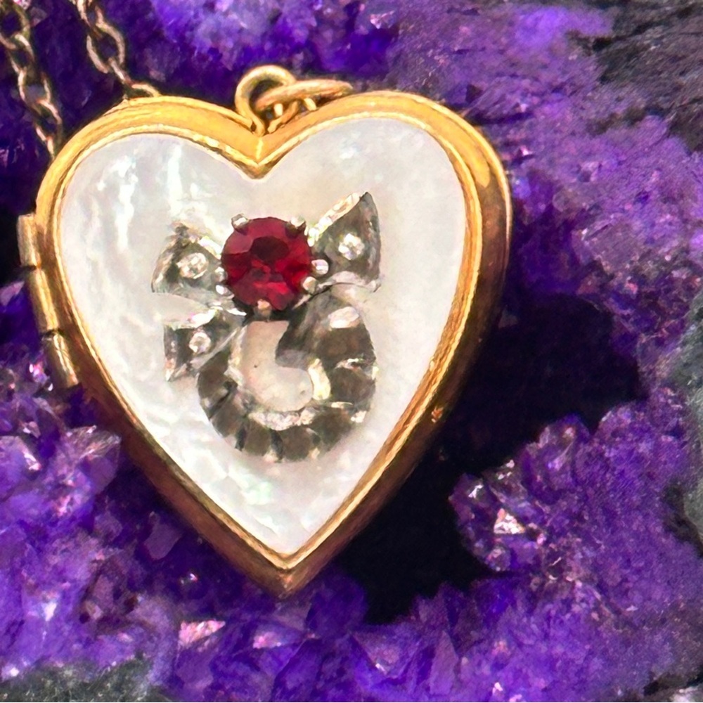 Elegant Gold and Red Heart Necklace
